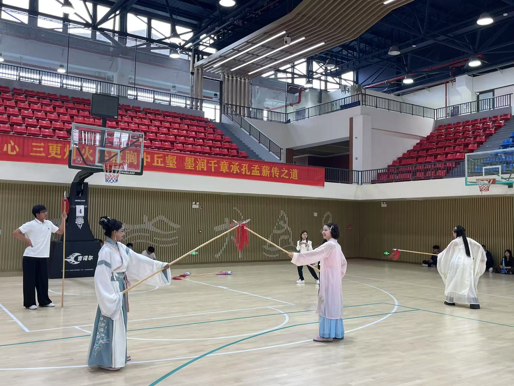 <a href='/2025/0507/c702a5839/page.htm' target='_blank' title='中国功夫  Kung Fu'>中国功夫  Kung Fu</a>